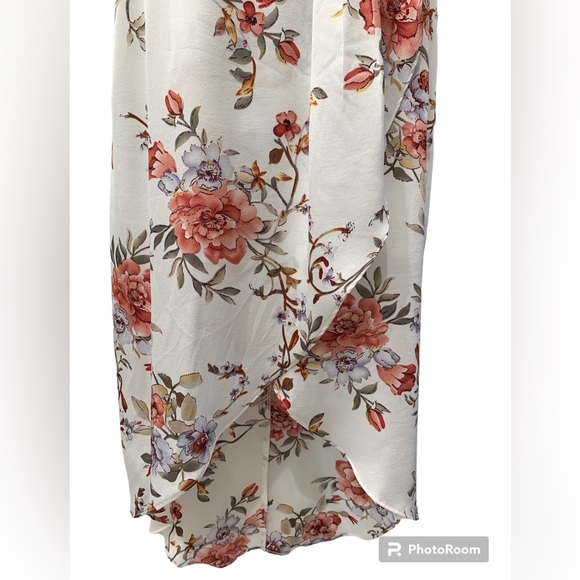 Lulus Floral Dress! - Picture 4 of 5